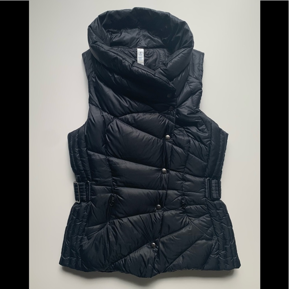 ⭐️ 2 x Host Pick ⭐️ Rare Lululemon Get Down Vest *Reversible
